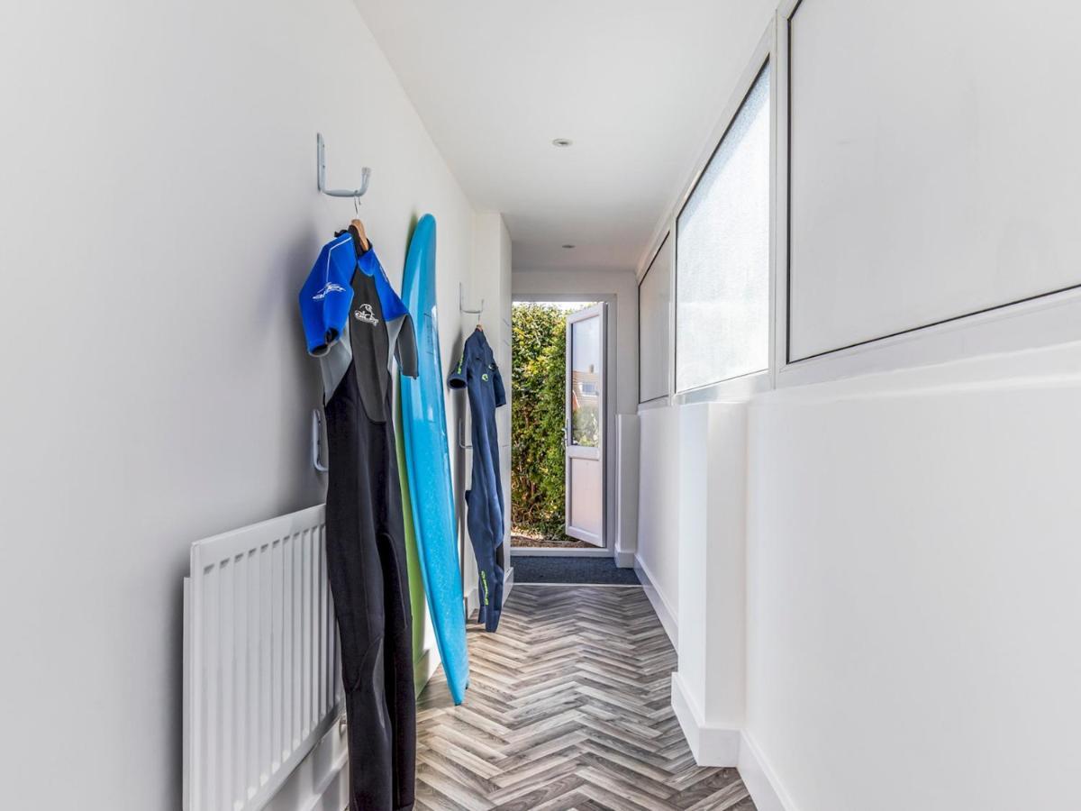 צ'יצ'סטר Pass The Keys Charming Chalet A Stones Throw From The Beach מראה חיצוני תמונה